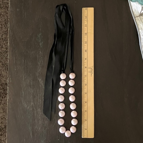 Chunky Pink Pearl Necklace - Picture 3 of 5